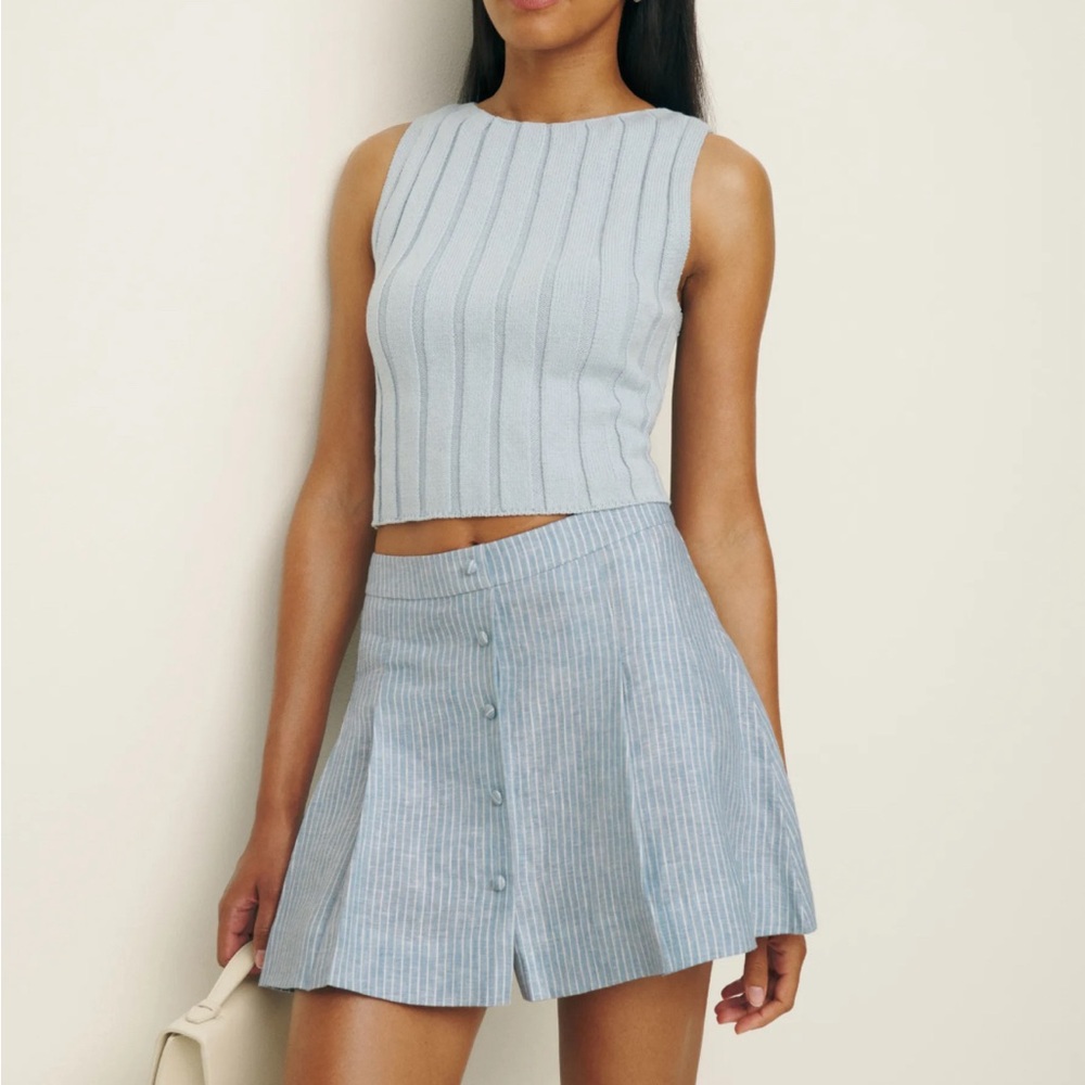 Reformation Carol Linen Skirt mini in color Cornflower stripe